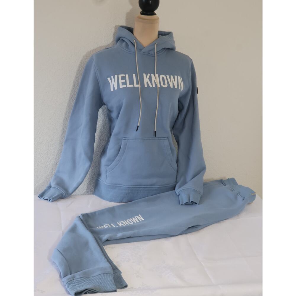 Well Known Studios Light Blue Hoodie & Jogger Set – Women’s Small